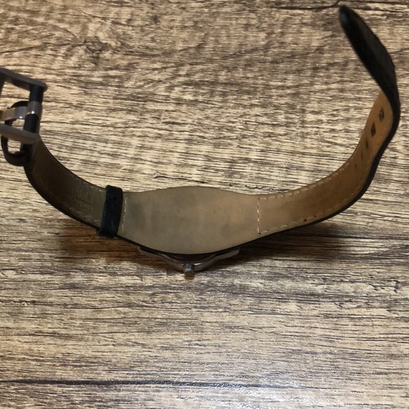 Youth Columbia watch - Picture 5 of 6